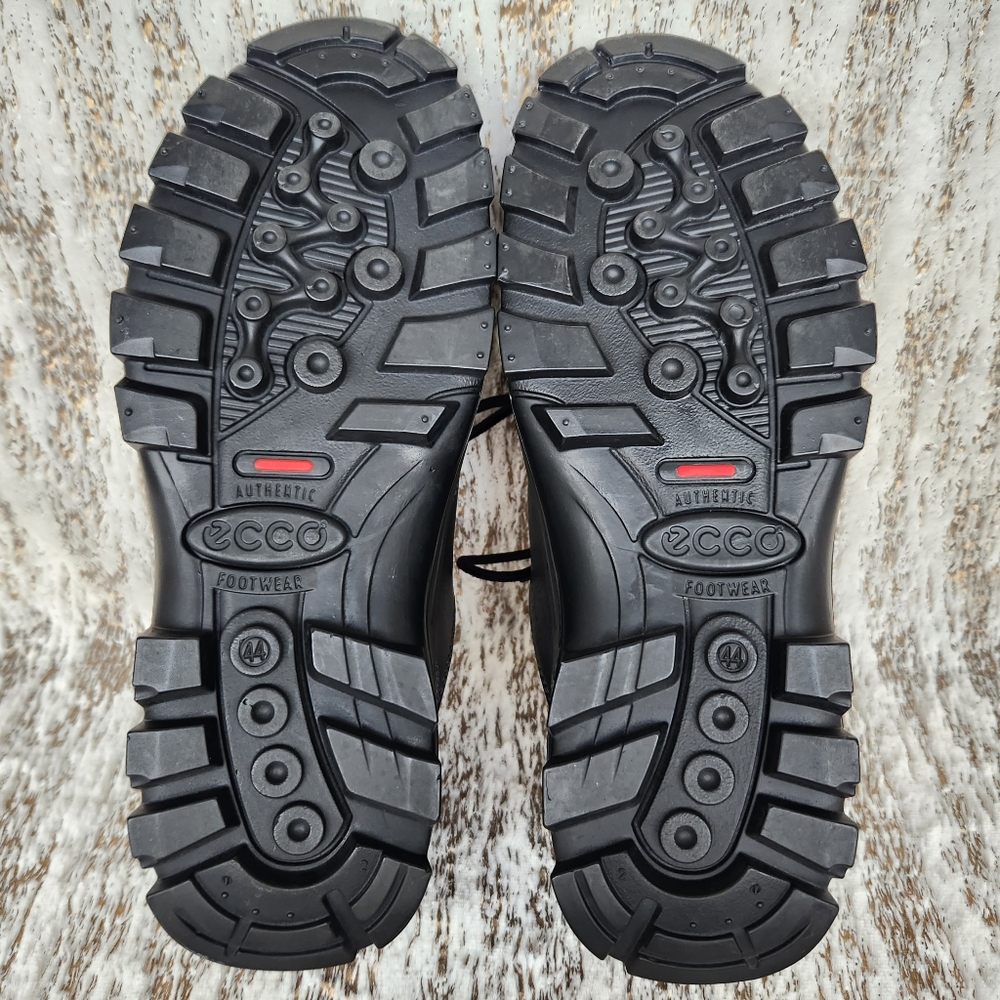 puma track v1 idp running shoes